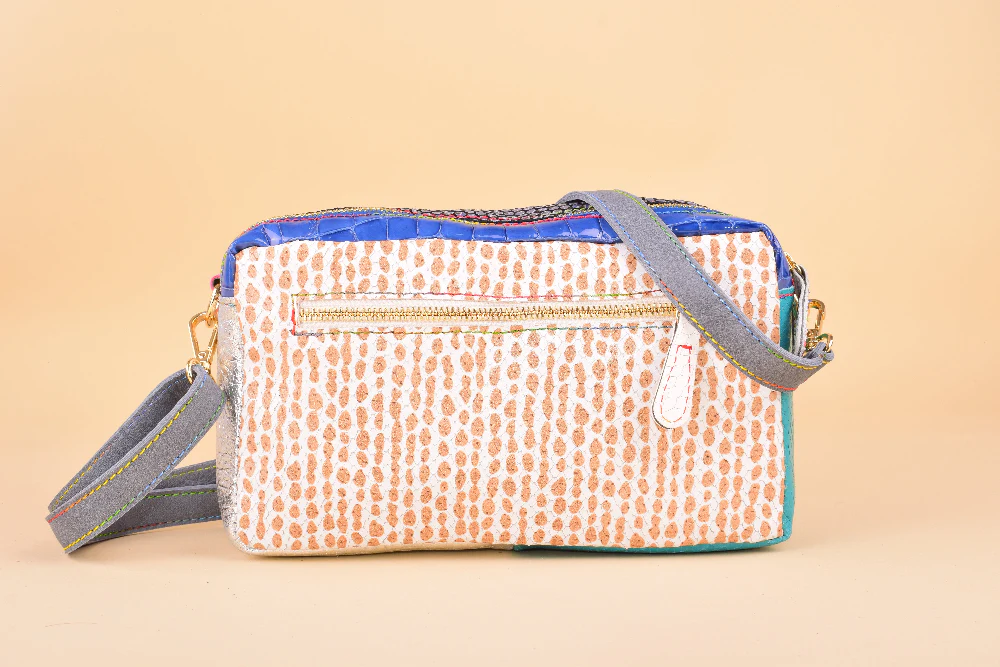 Mamma Mia Bag - Clutch in pelle patchwork con tracolla regolabile - immagine 5