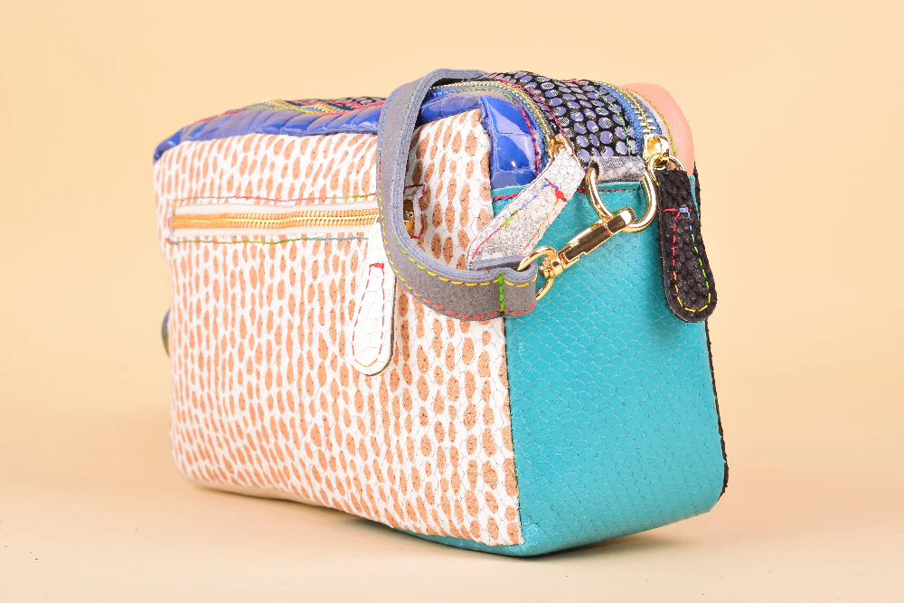 Mamma Mia Bag - Clutch in pelle patchwork con tracolla regolabile - immagine 7