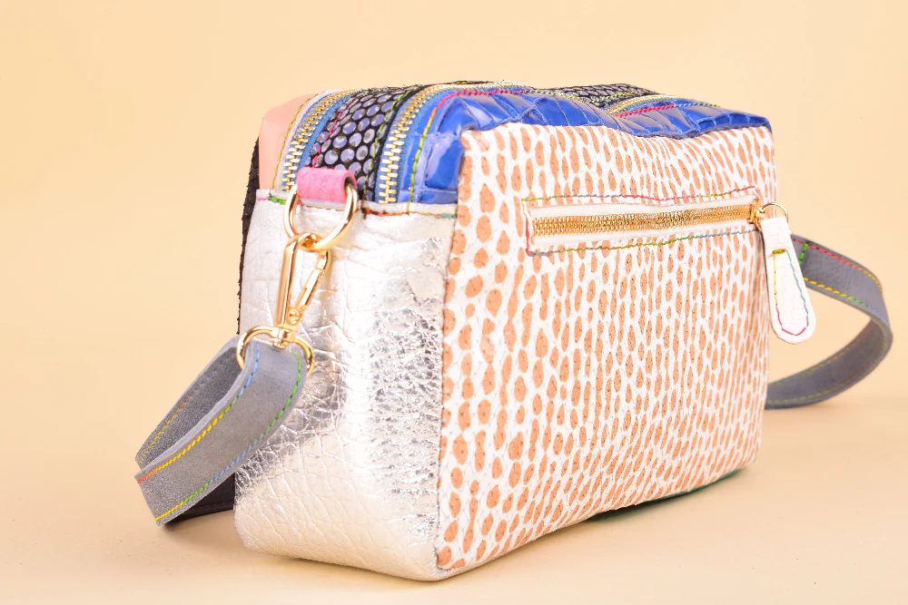 Mamma Mia Bag - Clutch in pelle patchwork con tracolla regolabile - immagine 9