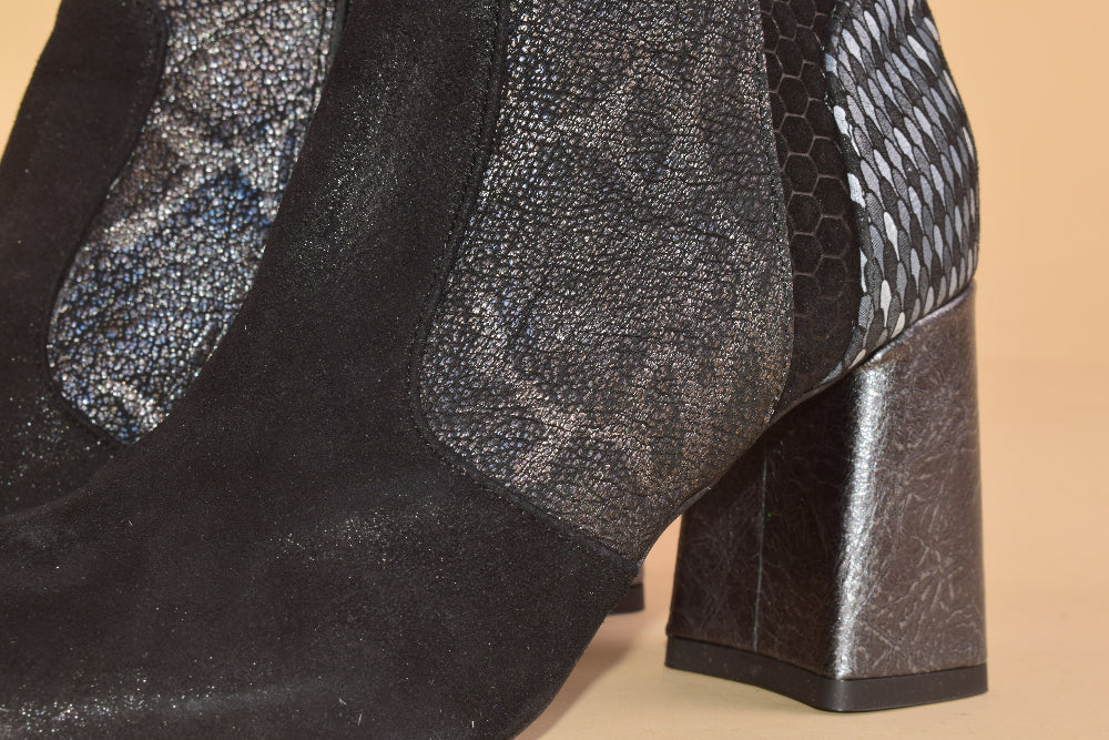 Technologic - Stivaletto con tacco in pelle - immagine 6