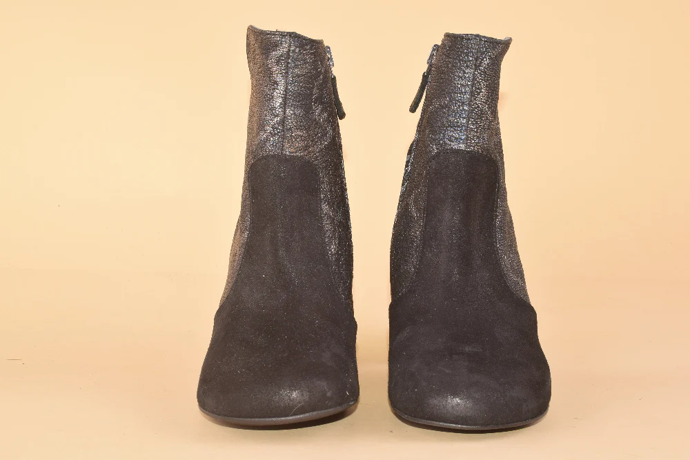 Technologic - Stivaletto con tacco in pelle - immagine 5