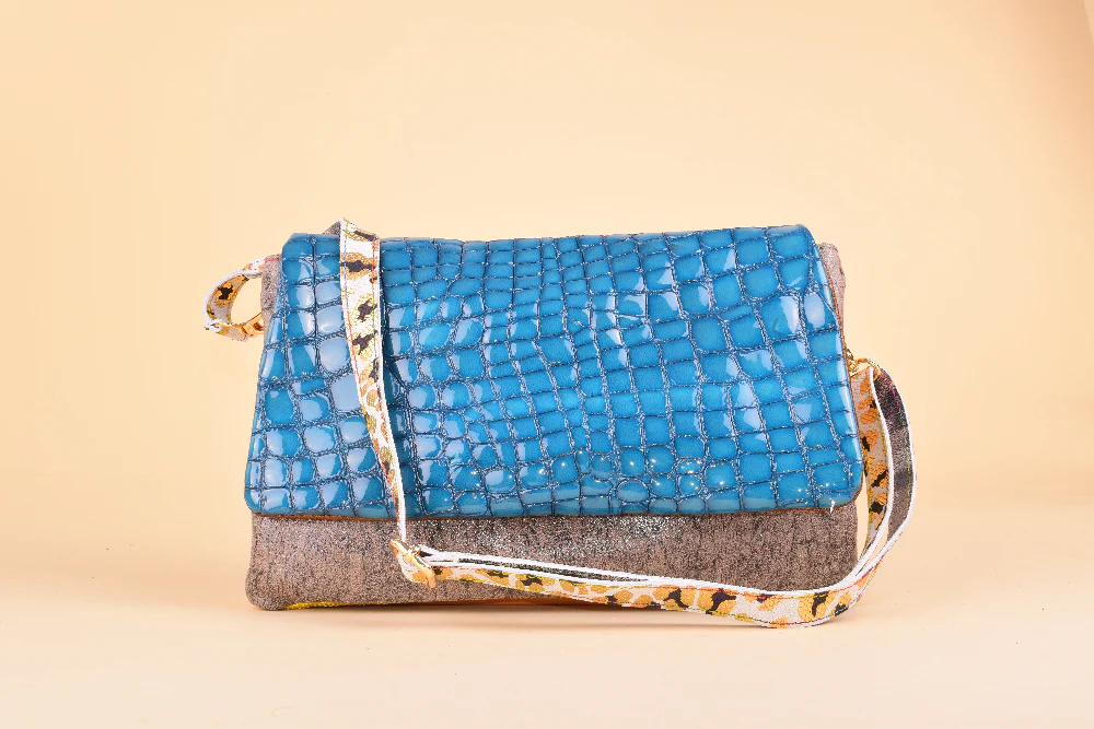 Maxi Surf & Turf - Maxi Pochette in pelle patchwork - immagine 4