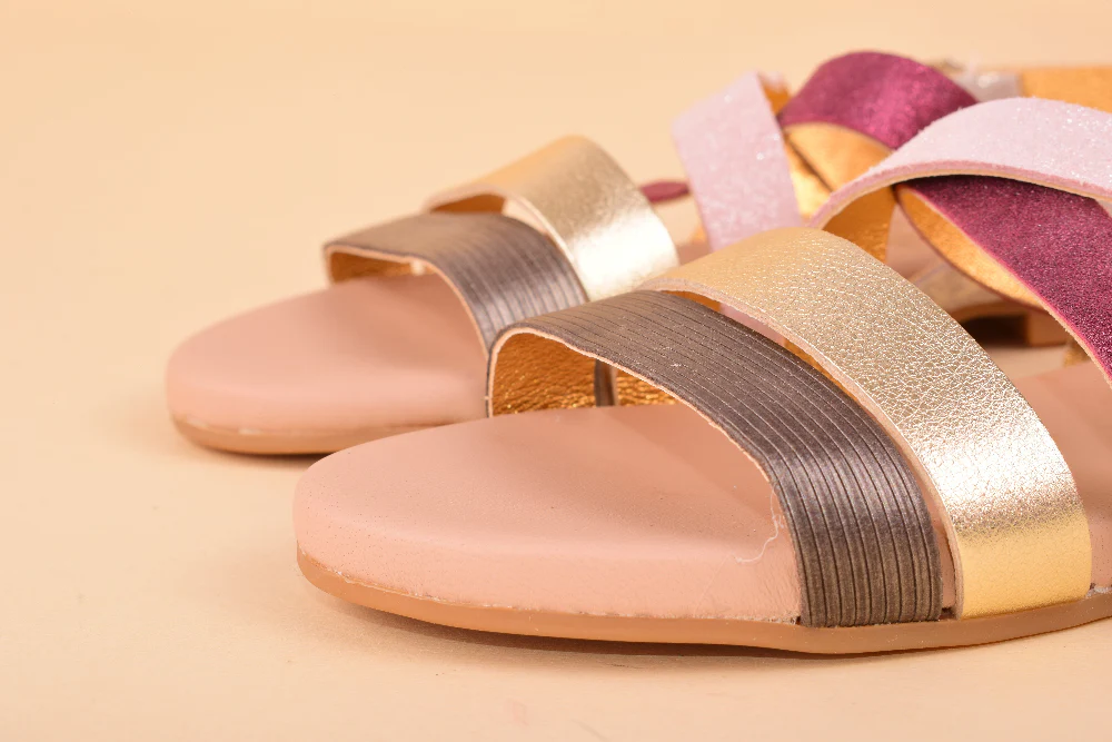 Barbados - Sandalo in pelle con laccetti patchwork - immagine 5